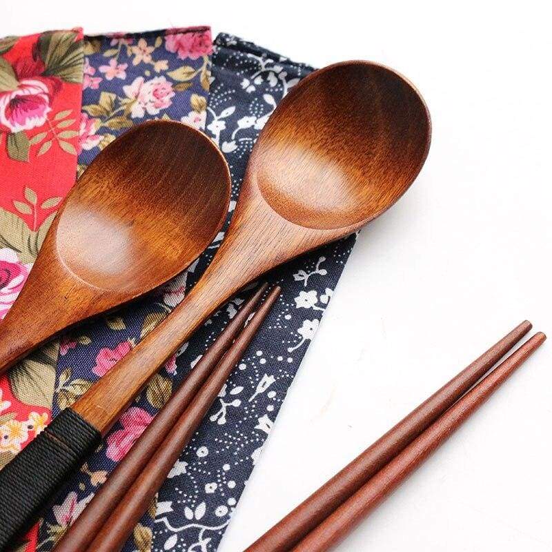 Baguettes et cuillères Japonaises en Bois