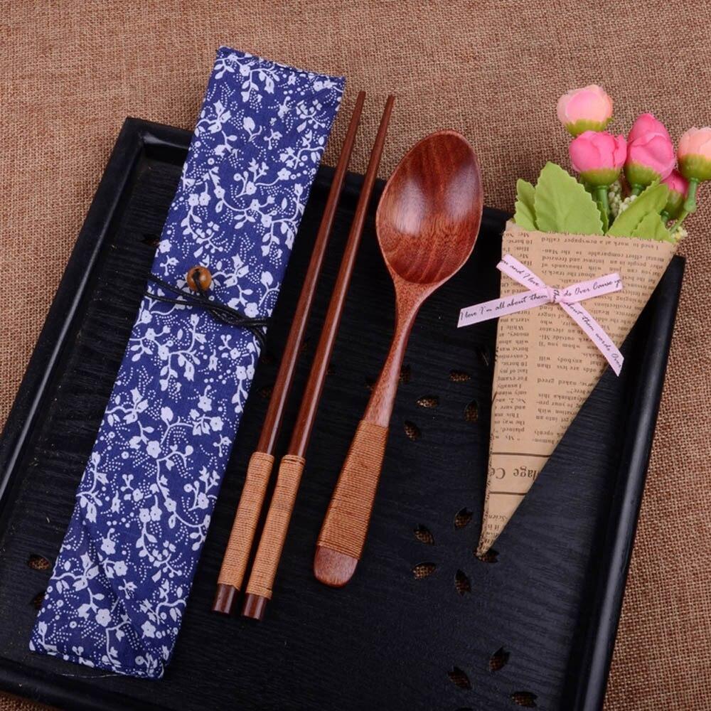 Baguettes et Cuillère Japonaises en Bois avec pochette
