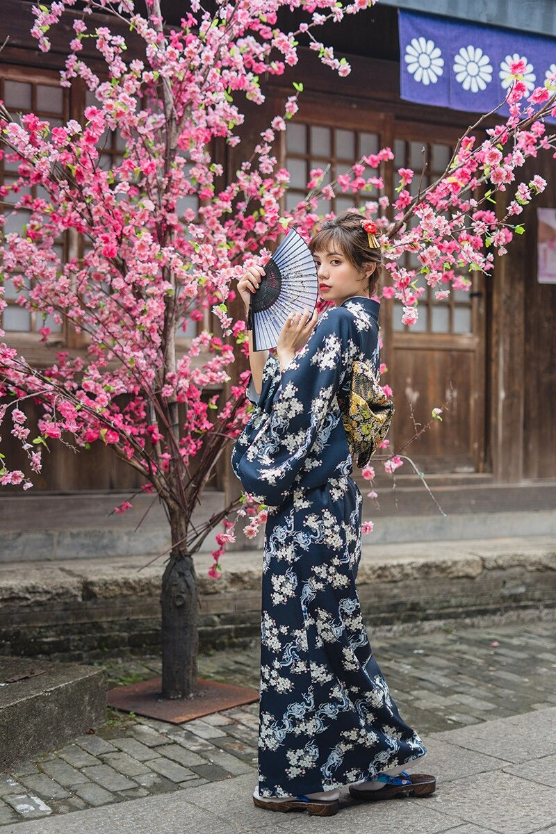 Kimono Japonais Femme Fleur de Cerisier