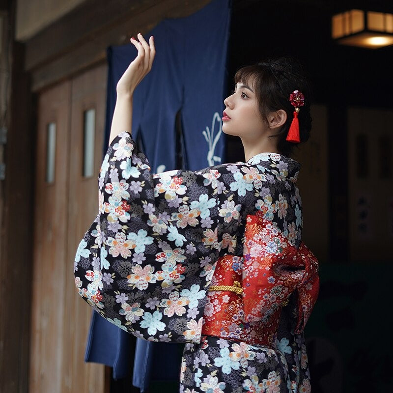 Kimono Japonais Femme Fleuri