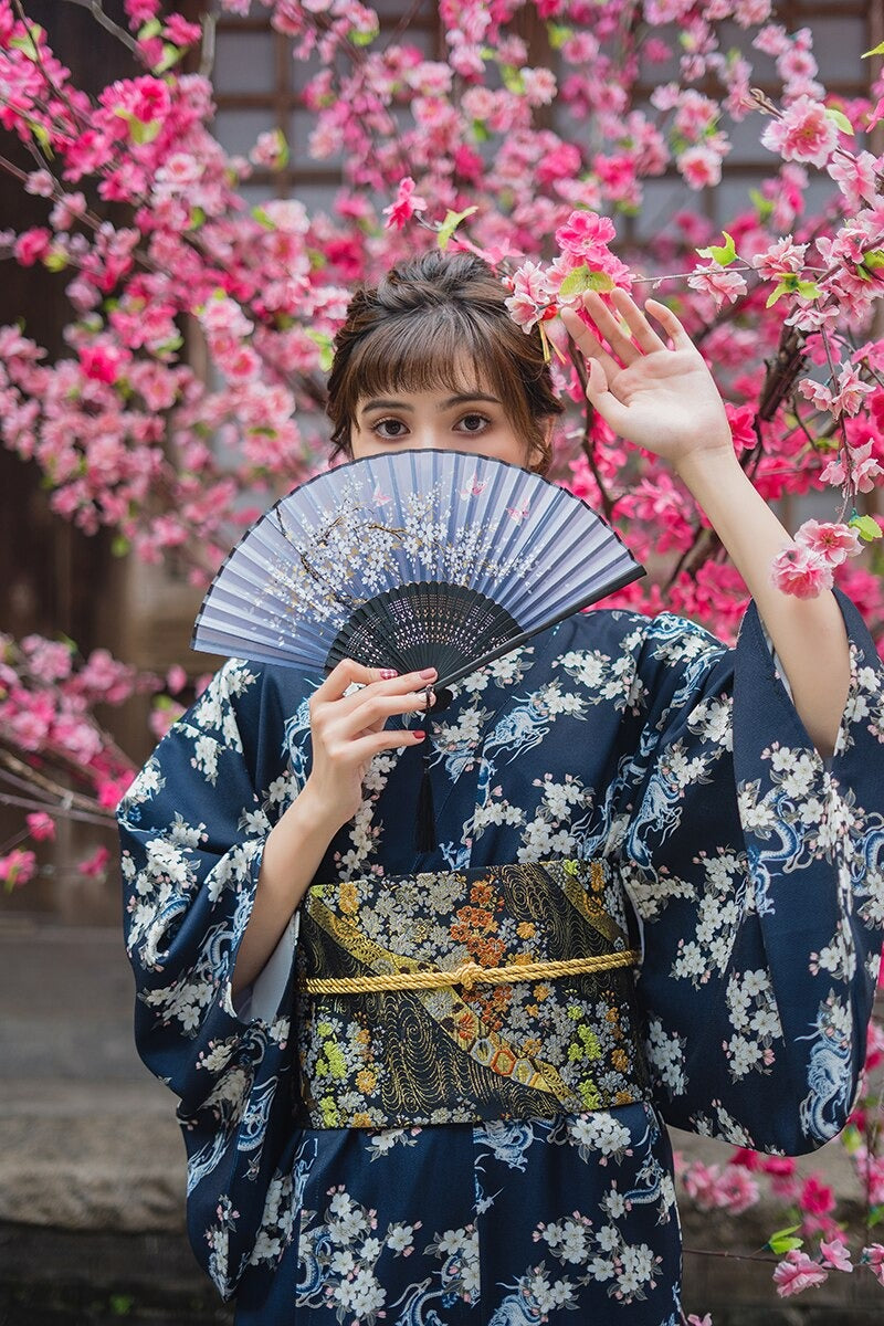 Kimono Japonais Femme Fleur de Cerisier